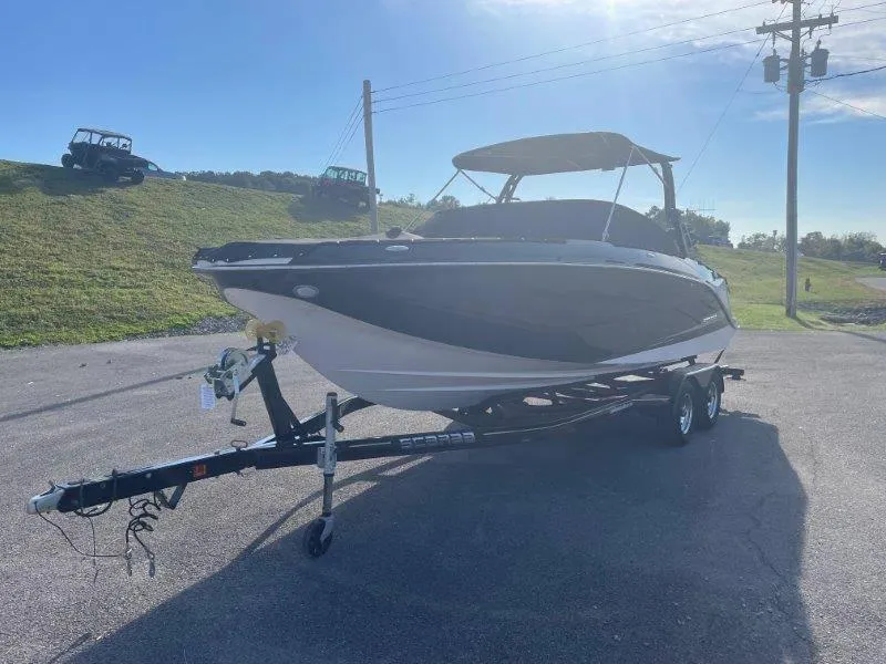 Slide: The Image of Scarab 255 SBHO Platinum 2017 - 73