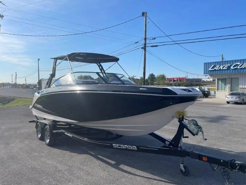 Slide: The Image of Scarab 255 SBHO Platinum 2017 - 8