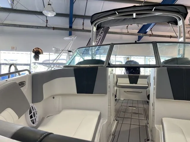 Slide: The Image of Chaparral 23 SSi OB 2024 - 22