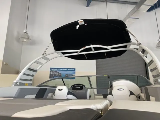 Slide: The Image of Chaparral 23 SSi OB 2024 - 31