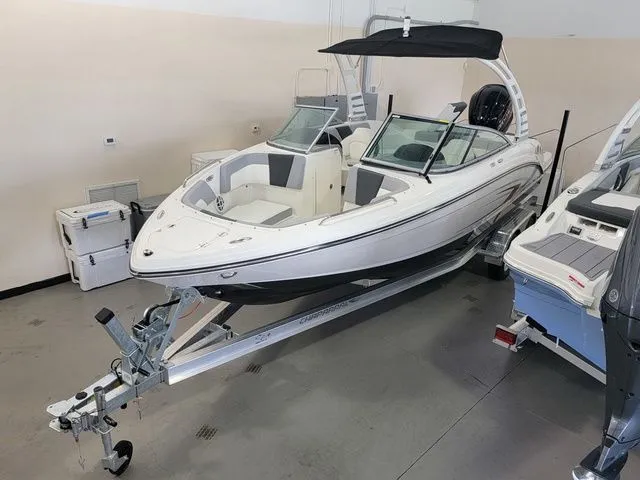 Slide: The Image of Chaparral 23 SSi OB 2024 - 4