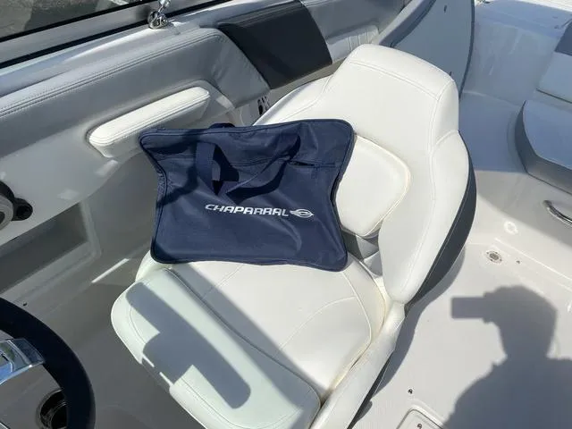 Slide: The Image of Chaparral 23 SSi OB 2024 - 31