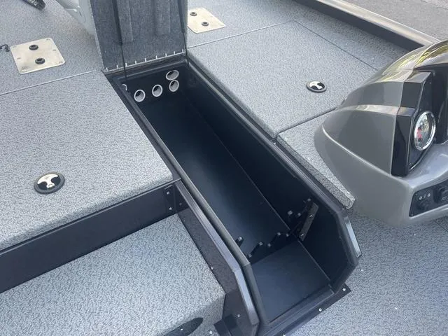 Slide: The Image of G3 Sportsman 1710 2024 - 7