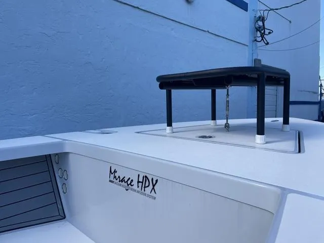 Slide: The Image of Maverick 18 HPX-V 2024 - 5