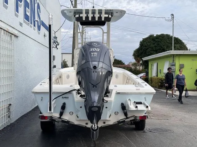 Slide: The Image of Key West 250 Bay Reef 2023 - 5