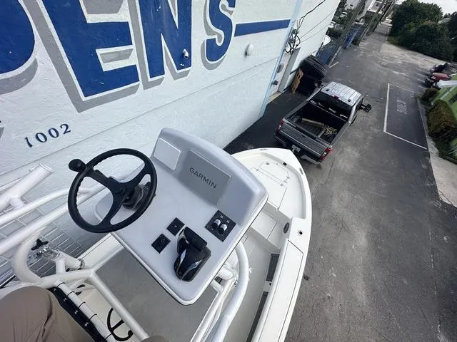 Slide: The Image of Pathfinder 2400 Open 2024 - 30