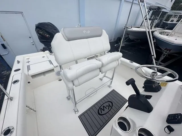 Slide: The Image of Key West 230 BR 2023 - 4