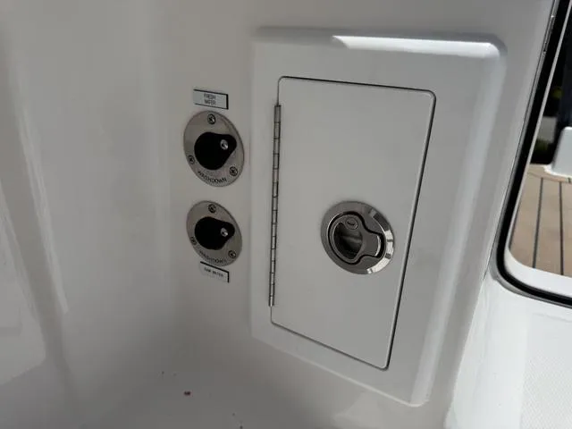 Slide: The Image of Albemarle 31 Dual Console 2024 - 15