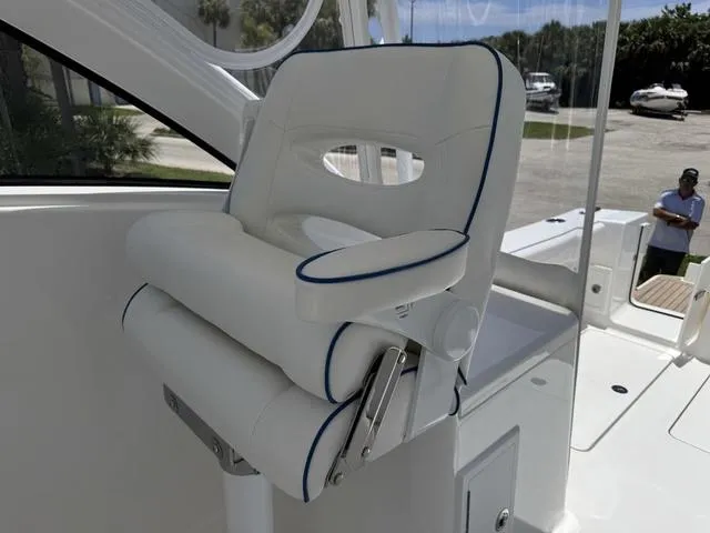 Slide: The Image of Albemarle 31 Dual Console 2024 - 24