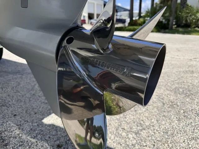 Slide: The Image of Albemarle 31 Dual Console 2024 - 31