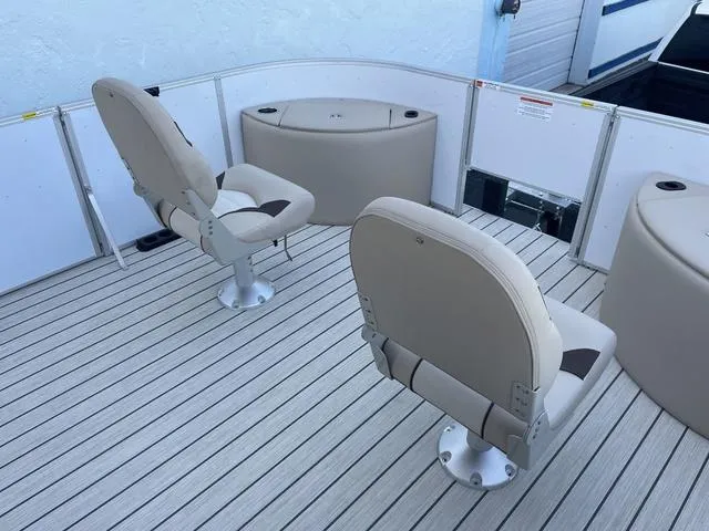 Slide: The Image of G3 G3 Suncatcher 20 FC 2024 - 10