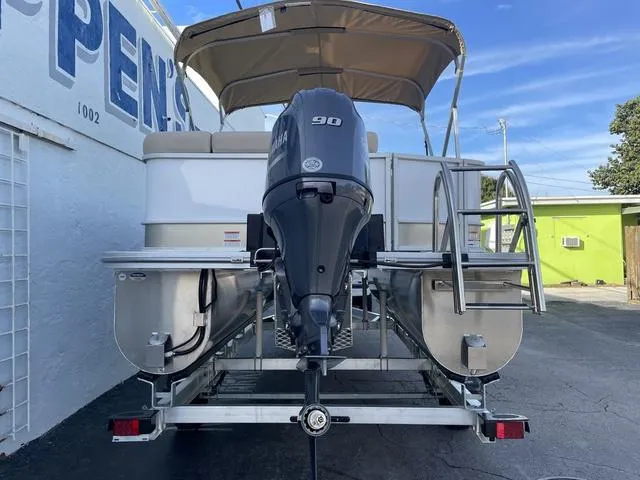 Slide: The Image of G3 G3 Suncatcher 20 FC 2024 - 2