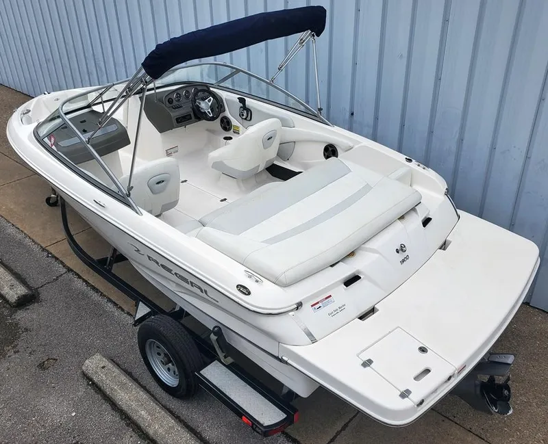 Slide: The Image of Bimini Shade Top (not deployed) - 2