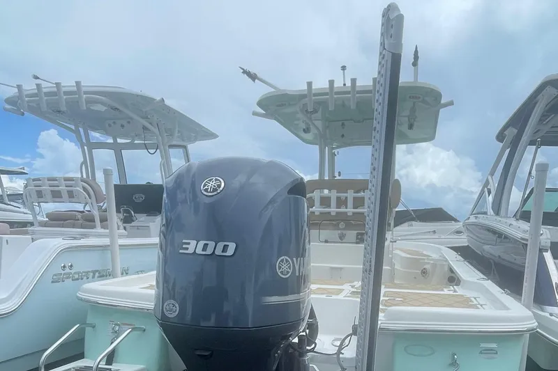 Slide: The Image of 2018 NauticStar 265 XTS boat with Yamaha 300 outboard motor. - 1