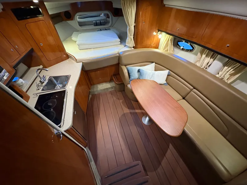 Slide: The Image of Crownline Boats 350 Sport Yacht 2014 - 38