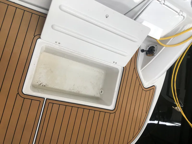 Slide: The Image of Crownline Boats 350 Sport Yacht 2014 - 4