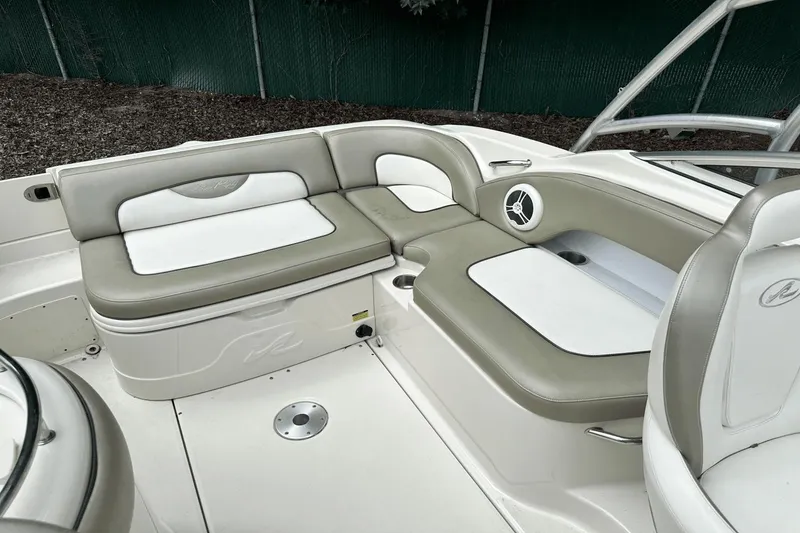 Slide: The Image of Sea Ray 270 Sundeck 2007 - 12