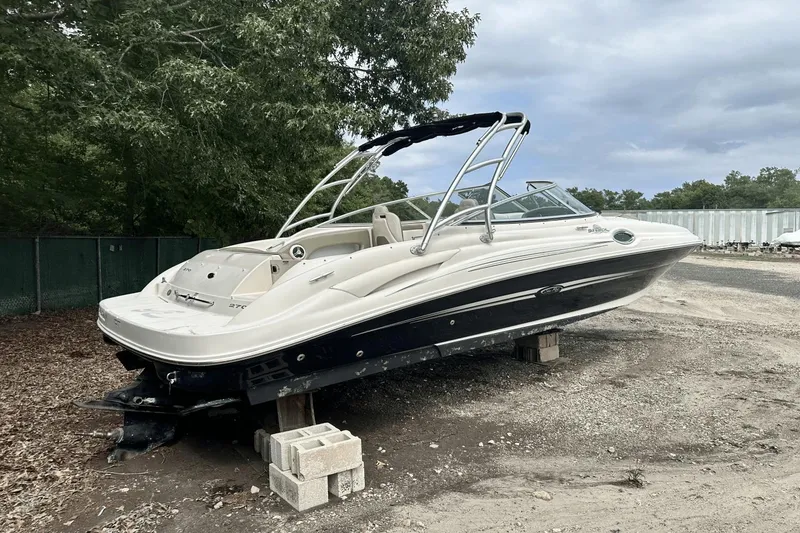 Slide: The Image of Sea Ray 270 Sundeck 2007 - 2