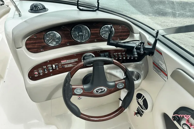 Slide: The Image of Sea Ray 270 Sundeck 2007 - 20
