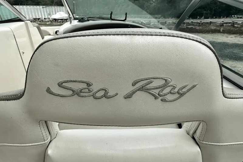 Slide: The Image of Sea Ray 270 Sundeck 2007 - 9