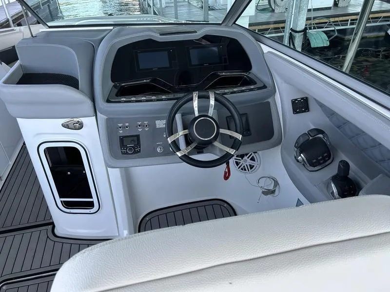 Cobalt R35 2018 for Sale | MarineSource