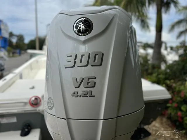 Slide: The Image of Yamaha 300 V6 4.2L outboard engine on 2025 Skeeter SX230 boat. - 21