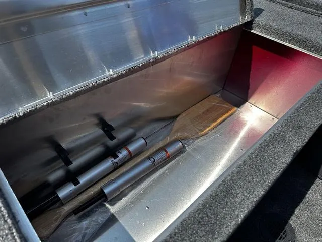 Slide: The Image of Tracker Bass Tracker Classic XL 2024 - 28