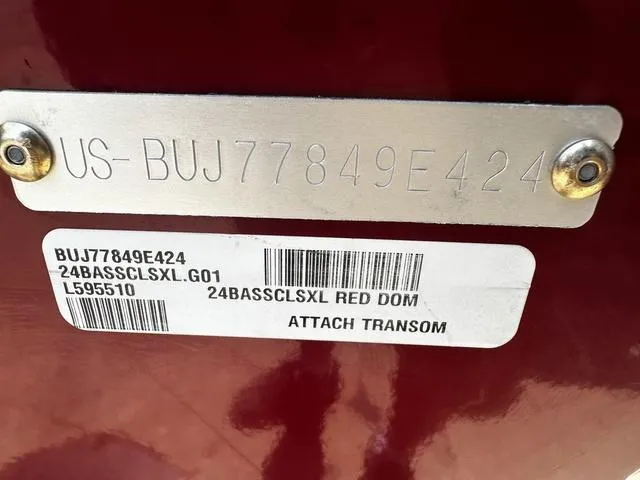 Slide: The Image of Tracker Bass Tracker Classic XL 2024 - 33