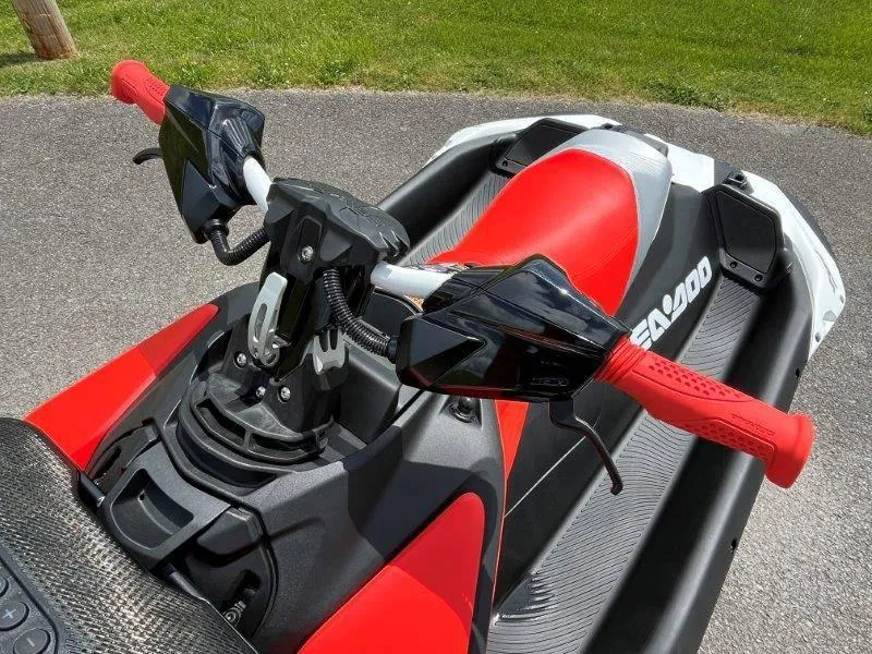 Slide: The Image of Sea-Doo Spark Trixx for 1 Rotax 900 ACE- 90 iBR and Audio 2024 - 20