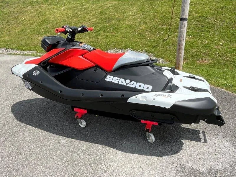 Slide: The Image of Sea-Doo Spark Trixx for 1 Rotax 900 ACE- 90 iBR and Audio 2024 - 4