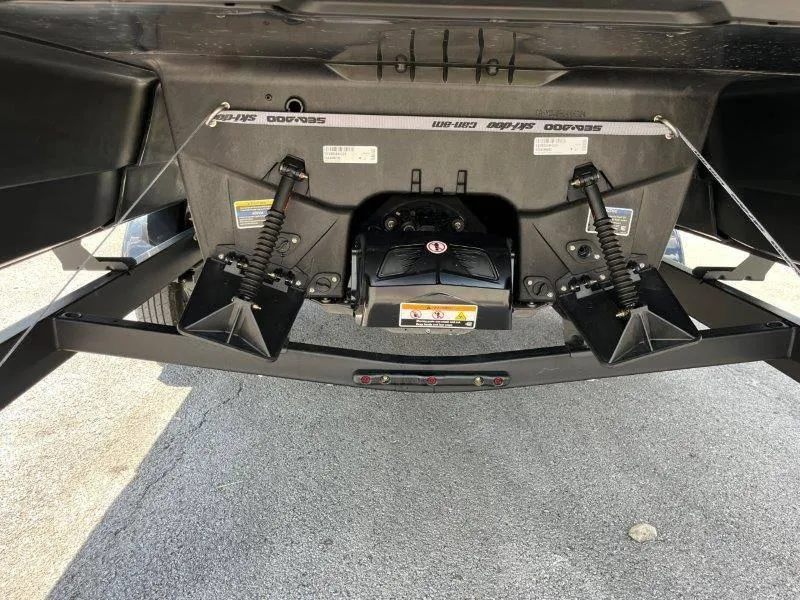 Slide: The Image of Sea-Doo Switch Cruise 21' 230HP 2024 - 53