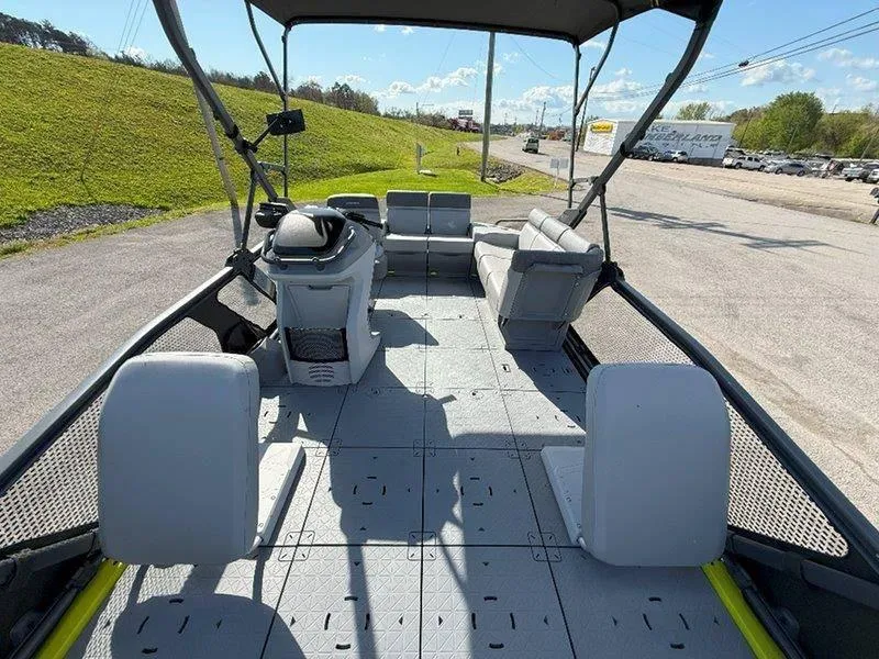 Slide: The Image of Sea-Doo SWITCH SPORT 18' 230HP 2024 - 64