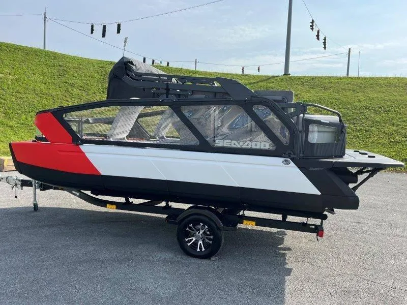 Slide: The Image of 2024 Sea-Doo SWITCH SPORT 18' 230HP boat on trailer, side view. - 41