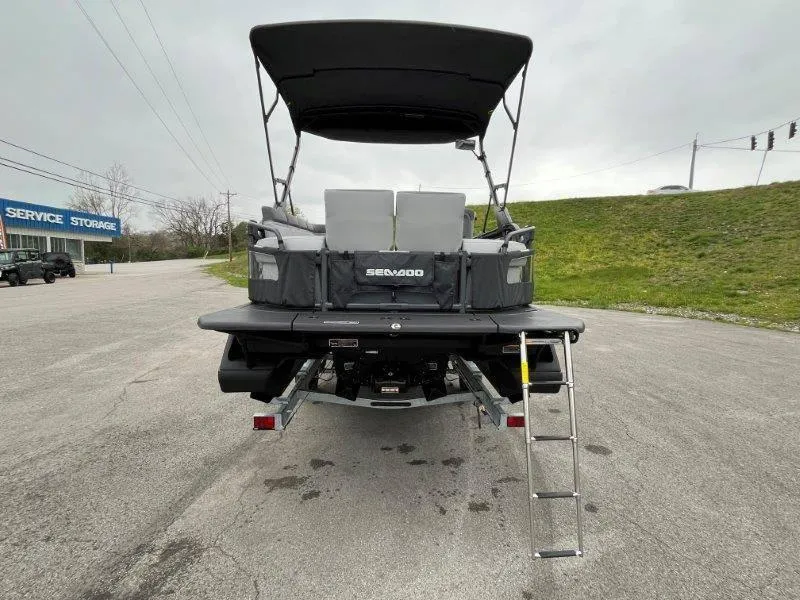 Slide: The Image of Sea-Doo Switch Sport 21 2024 - 42