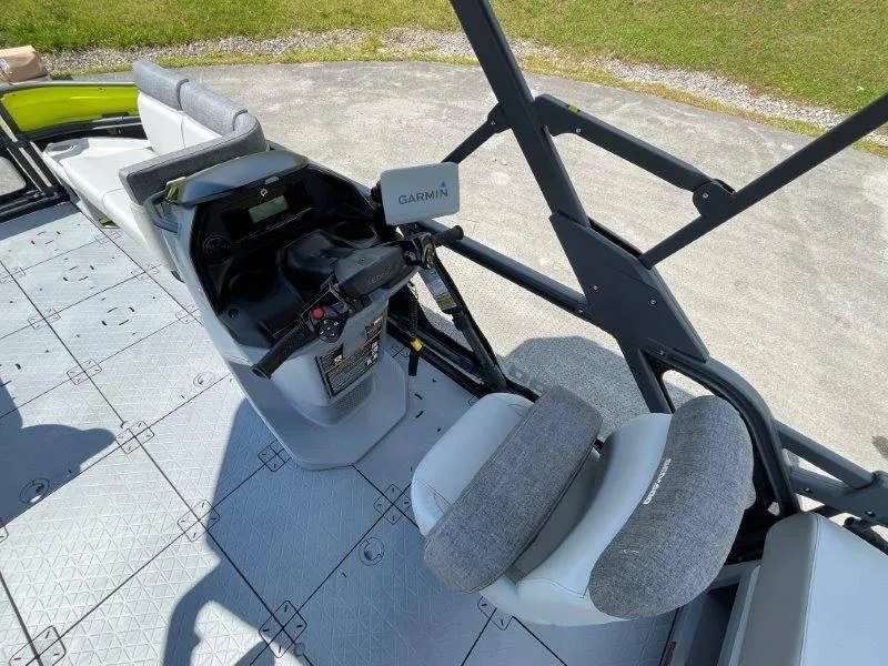 Slide: The Image of 2024 Sea-Doo Switch Cruise 18' 230hp helm with Garmin navigation system. - 33