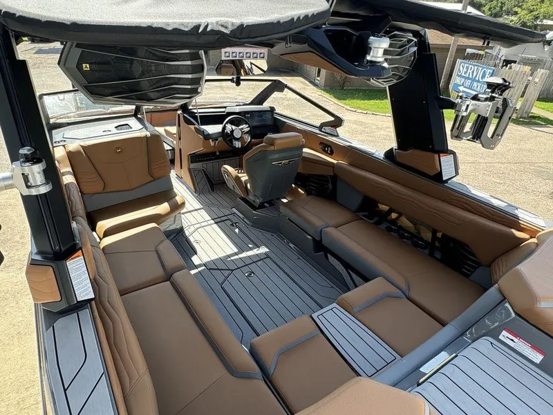 Slide: The Image of Nautique Super Air Nautique G23 2025 - 4