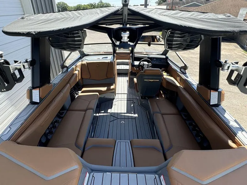 Slide: The Image of Nautique Super Air Nautique G23 2025 - 6