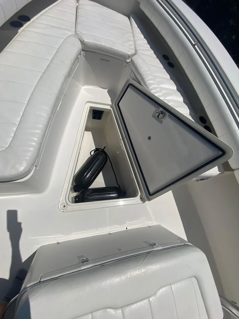 Slide: The Image of Bow fishbox - 32