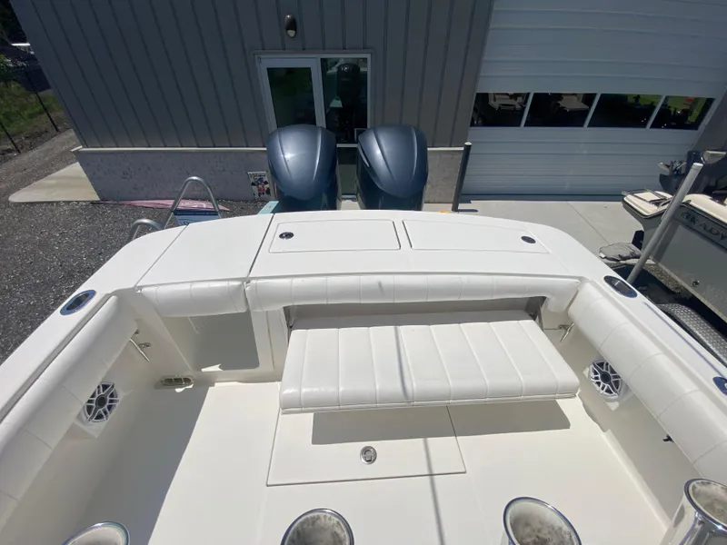 Slide: The Image of Transom bench seat - 33