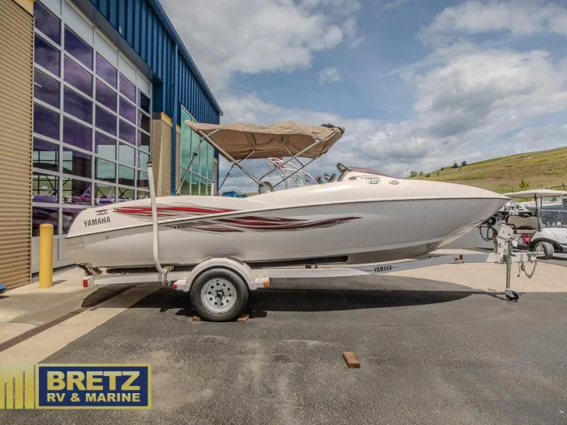 Slide: The Image of Yamaha LS2000 2002 - 1