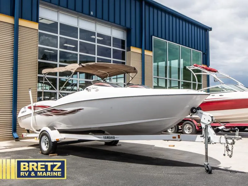 Slide: The Image of Yamaha LS2000 2002 - 2