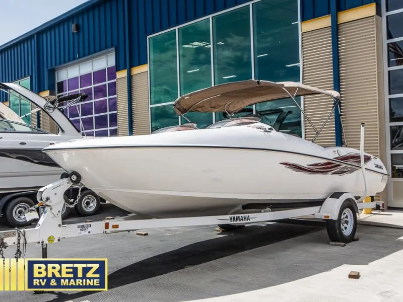 Slide: The Image of Yamaha LS2000 2002 - 3