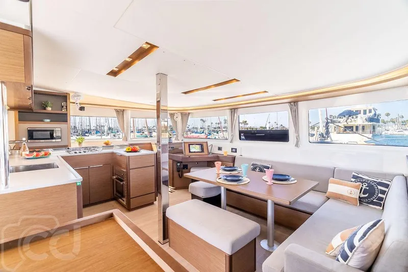 Slide: The Image of Lagoon 46 2021 - 50