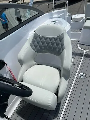 Slide: The Image of Southwind 2600 SD 2025 - 10