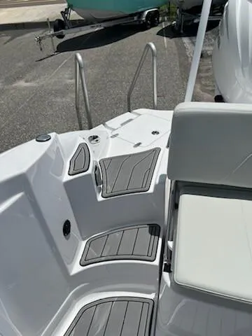 Slide: The Image of Southwind 2600 SD 2025 - 6