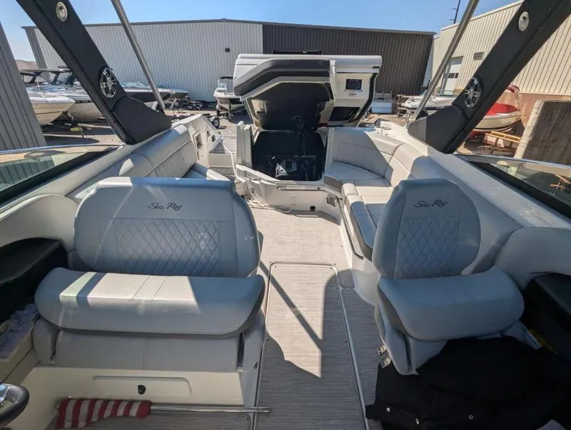 Slide: The Image of Sea Ray SLX 280 2021 - 15