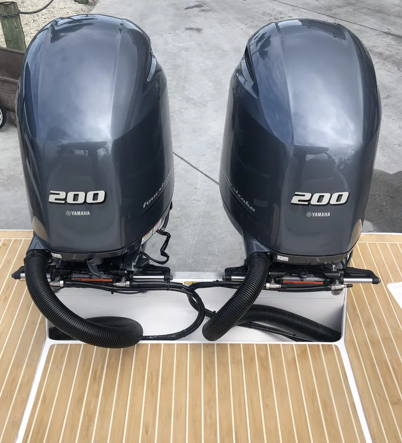 Slide: The Image of Regal 29 OBX 2020 - 14