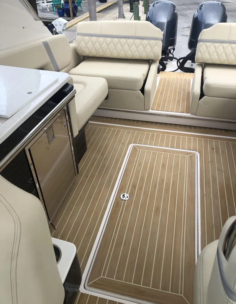 Slide: The Image of Regal 29 OBX 2020 - 8