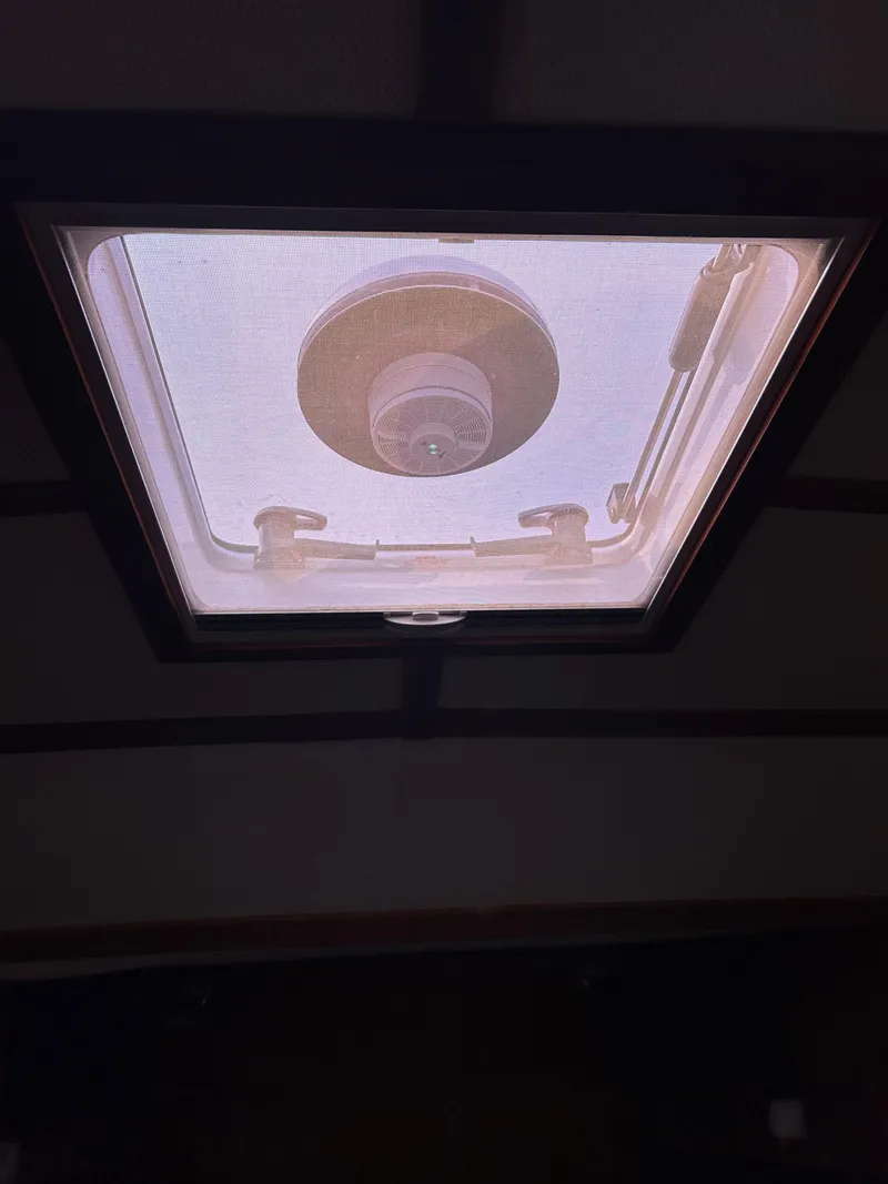 Slide: The Image of Boat hatch interior view on 2009 Sabre Hardtop Express. - 37