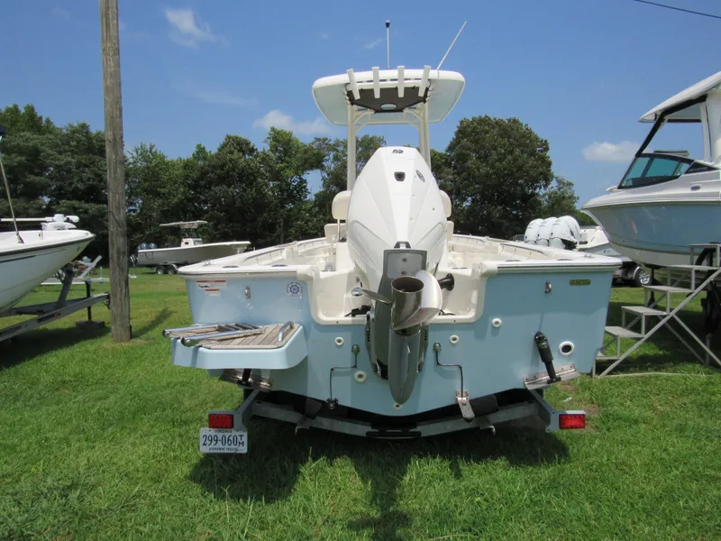 Slide: The Image of Boston Whaler 210 Montauk 2023 - 3